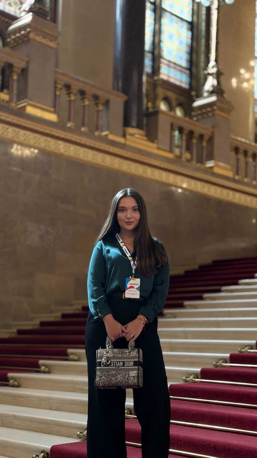Olena Keretsman — a 4th-year student of the Faculty of International Economic Relations, acting head of the Student Scientific Society of UzhNU