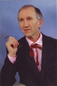 Першим її завідувачем став доктор мистецтвознавства, професор Мирон Васильович Черепанин. Даний період у житті кафедри характеризується як вагомий етап становлення та розвитку, спрямованого на забезпечення інтеграції науки, освіти з музично-практичною діяльністю, розвитку зв’язків кафедри з провідними організаціями, які формували попит на випускників кафедральної спеціалізації, використанні всіх існуючих можливостей для інтелектуального, кадрового та матеріального забезпечення навчального процесу.Упродовж 2007– 2011 рр. керівництво кафедрою здійснювали: заслужений діяч мистецтв України, доцент Турянин Ф.В.; кандидат мистецтвознавства, доцент Росул Т.І.; заслужений діяч мистецтв України, професор Подгорний В.Я.; кандидат педагогічних наук, доцент Качур М.М.; доктор мистецтвознавства, професор Яремко Н.О.