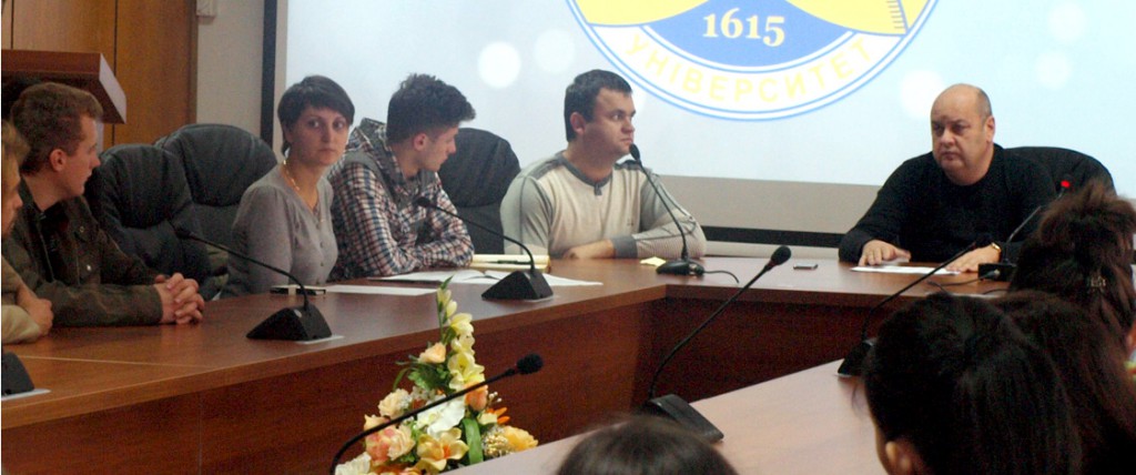 Де проходити інтернатуру, студенти обговорювали з керівництвом вишу та представником МОЗ України Де проходити інтернатуру, студенти обговорювали з керівництвом вишу та представником МОЗ України
