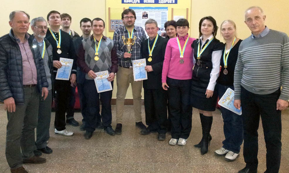 Спартакіада серед викладачів та співробітників УжНУ: на старт, увага, марш! Спартакіада серед викладачів та співробітників УжНУ: на старт, увага, марш!