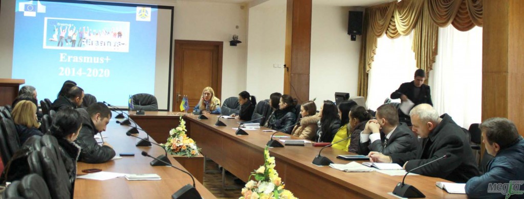 Програма Erasmus+ спрямована на підвищення мобільності студентів, аспірантів, викладачів, а також на обмін досвідом УжНУ презентували програму Erasmus+