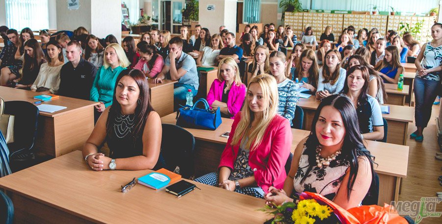 В УжНУ презентували біобібліографічний покажчик «Михайло Полюжин, Наталія Венжинович та їх учні» В УжНУ презентували біобібліографічний покажчик «Михайло Полюжин, Наталія Венжинович та їх учні»