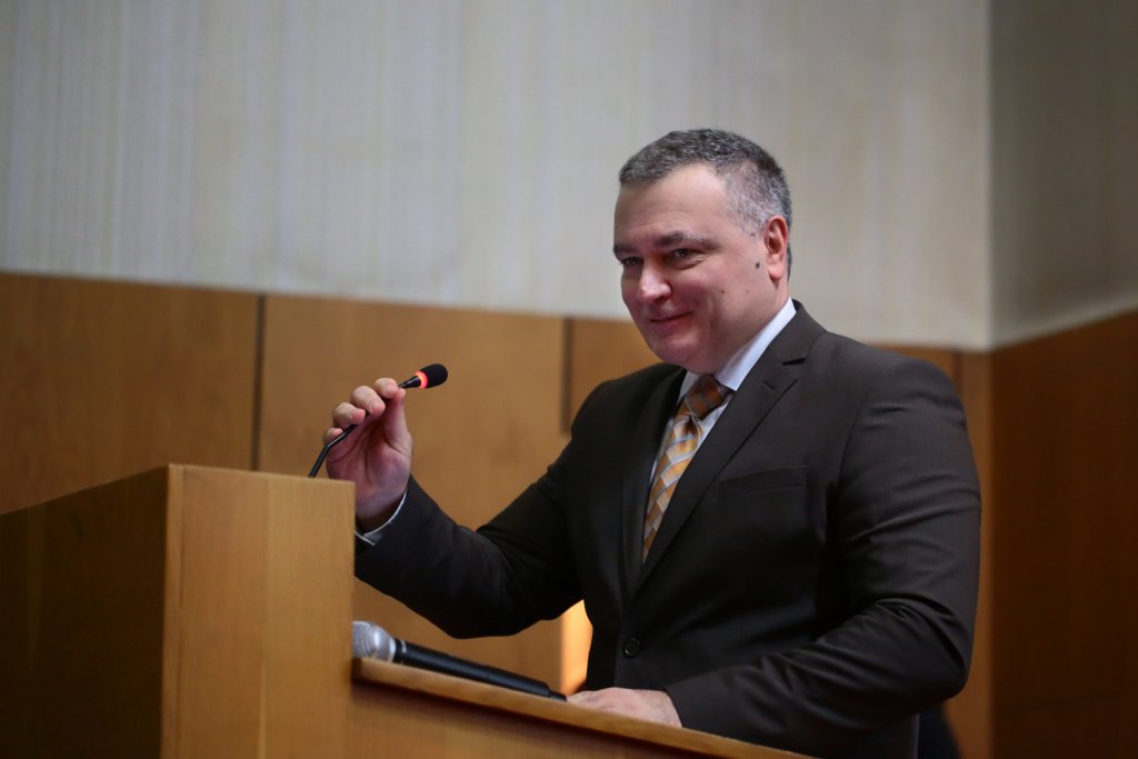 Виступ ректора УжНУ професора Володимира Смоланки з нагоди 70-річчя вишу Виступ ректора УжНУ професора Володимира Смоланки з нагоди 70-річчя вишу