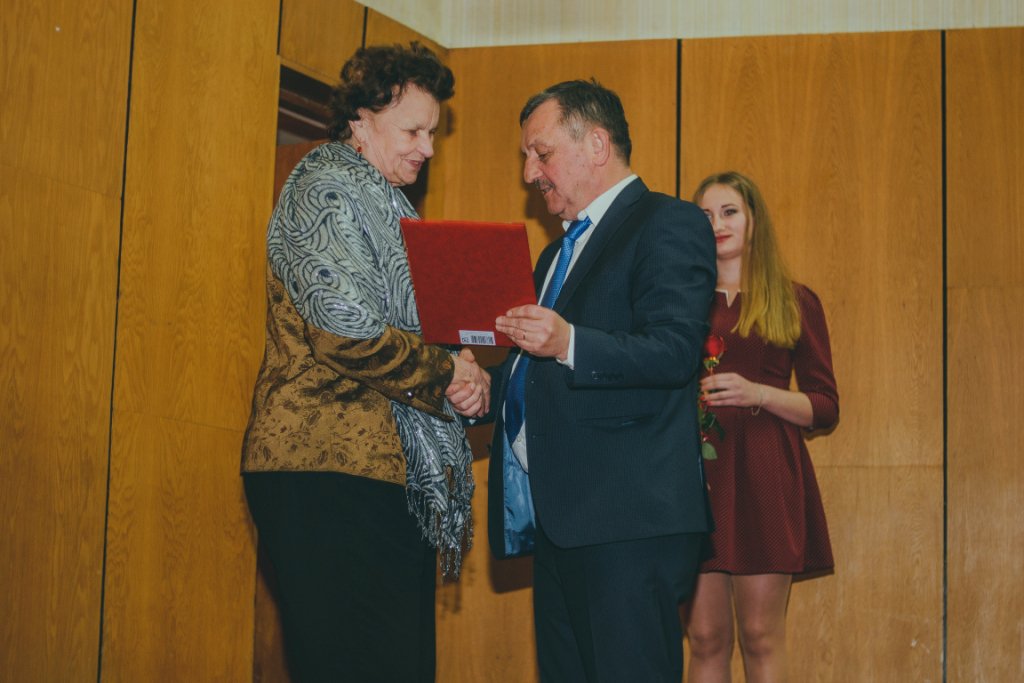Фізичний факультет УжНУ гучно відсвяткував свій півстолітній ювілей Фізичний факультет УжНУ гучно відсвяткував свій півстолітній ювілей