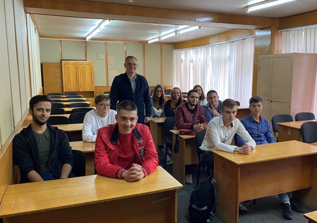 Зустріч з першокурсниками-політологами Зустріч з першокурсниками-політологами
