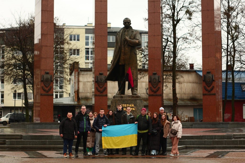 Відвідинами Львова студенти ФІМВу відкрили новий екскурсійний сезон (Відео) Відвідинами Львова студенти ФІМВу відкрили новий екскурсійний сезон (Відео)
