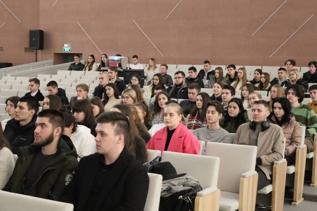 В УжНУ розпочали виборчу процедуру для обрання голови cтудентської ради В УжНУ розпочали виборчу процедуру для обрання голови cтудентської ради