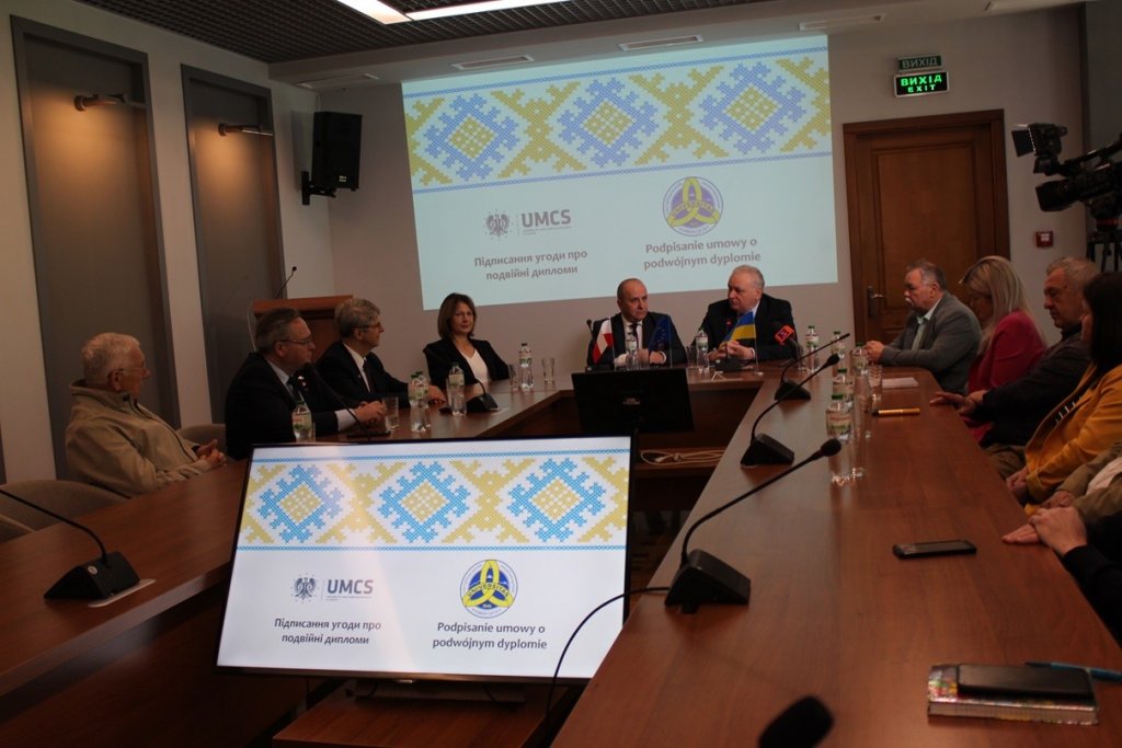 Подвійні дипломи на географічному факультеті! Подвійні дипломи на географічному факультеті!