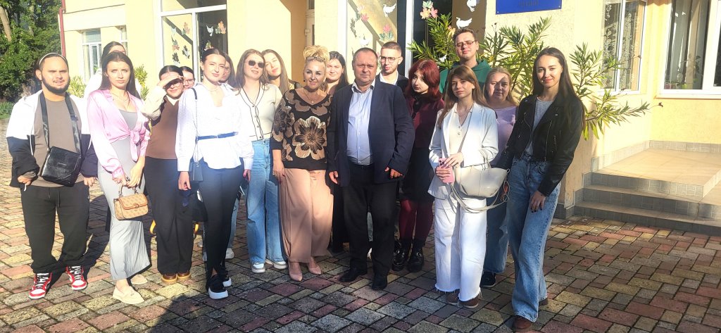 Відбулася спільна конференція студентів-істориків УжНУ та учнів Ужгородського наукового ліцею Відбулася спільна конференція студентів-істориків УжНУ та учнів Ужгородського наукового ліцею
