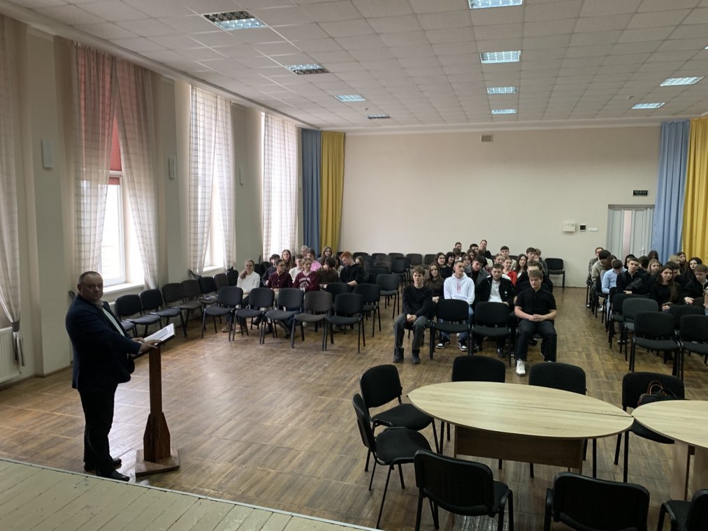 Факультет історії та міжнародних відносин ДВНЗ «УжНУ» зміцнює зв’язки з ліцеями міста: відкрита лекція професора Василя Міщанина про вибори до Сойму Карпатської України. Факультет історії та міжнародних відносин ДВНЗ «УжНУ» зміцнює зв’язки з ліцеями міста: відкрита лекція професора Василя Міщанина про вибори до Сойму Карпатської України.
